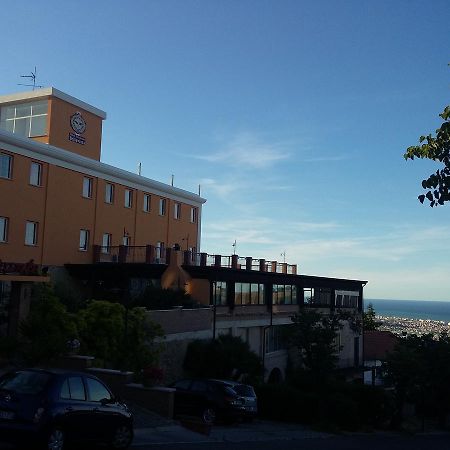Hotel ristorante Bellavista Colonnella Esterno foto