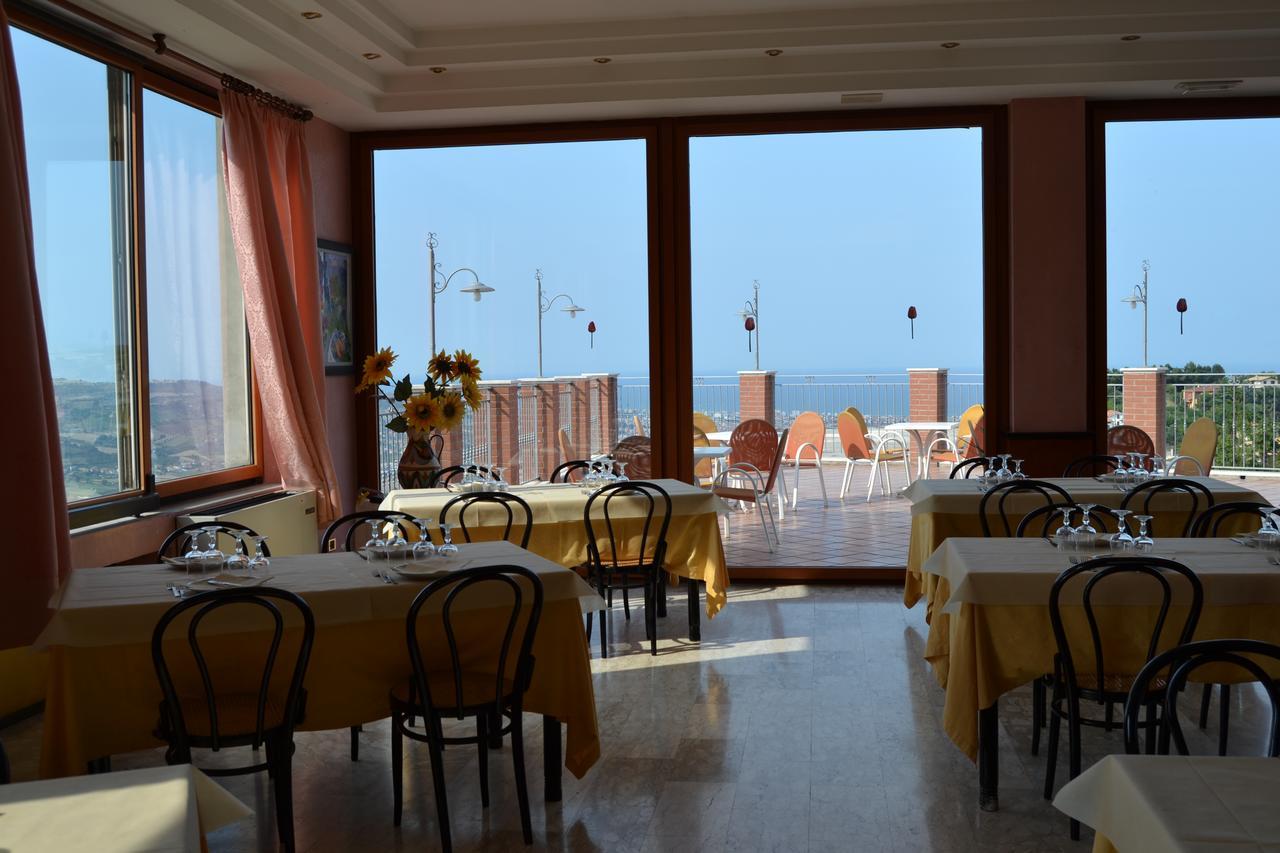 Hotel ristorante Bellavista Colonnella Esterno foto